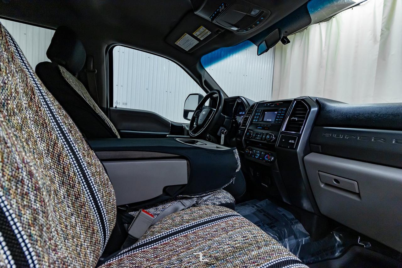 2018 Ford F-350 4x4 Crew Cab XLT Deck Diesel Red Deer AB