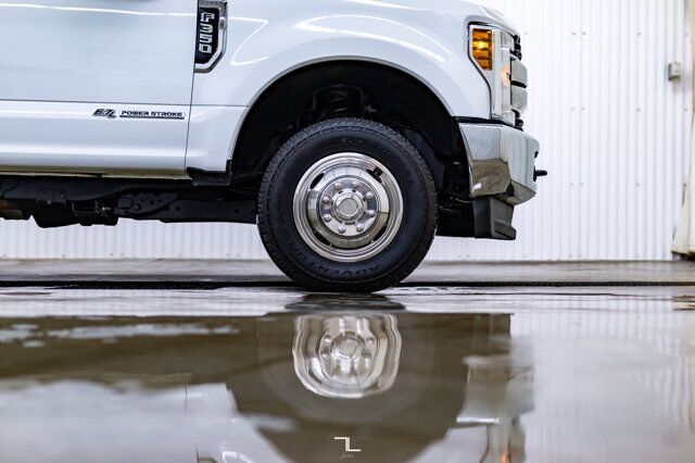 2018 Ford F-350 4x4 Crew Cab XLT Deck Diesel Red Deer AB