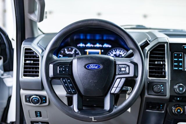 2018 Ford F-350 4x4 Crew Cab XLT Deck Diesel Red Deer AB