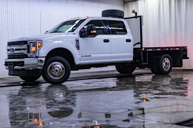 2018 Ford F-350 4x4 Crew Cab XLT Deck Diesel Red Deer AB