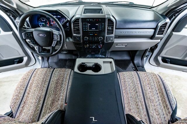 2018 Ford F-350 4x4 Crew Cab XLT Deck Diesel Red Deer AB