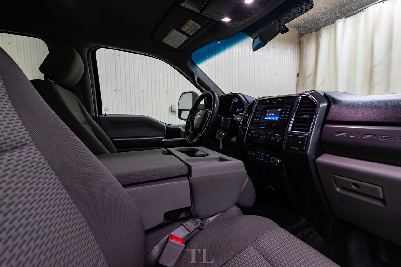 2018 Ford F-350 4x4 Crew Cab XLT Deck PSeat Red Deer AB