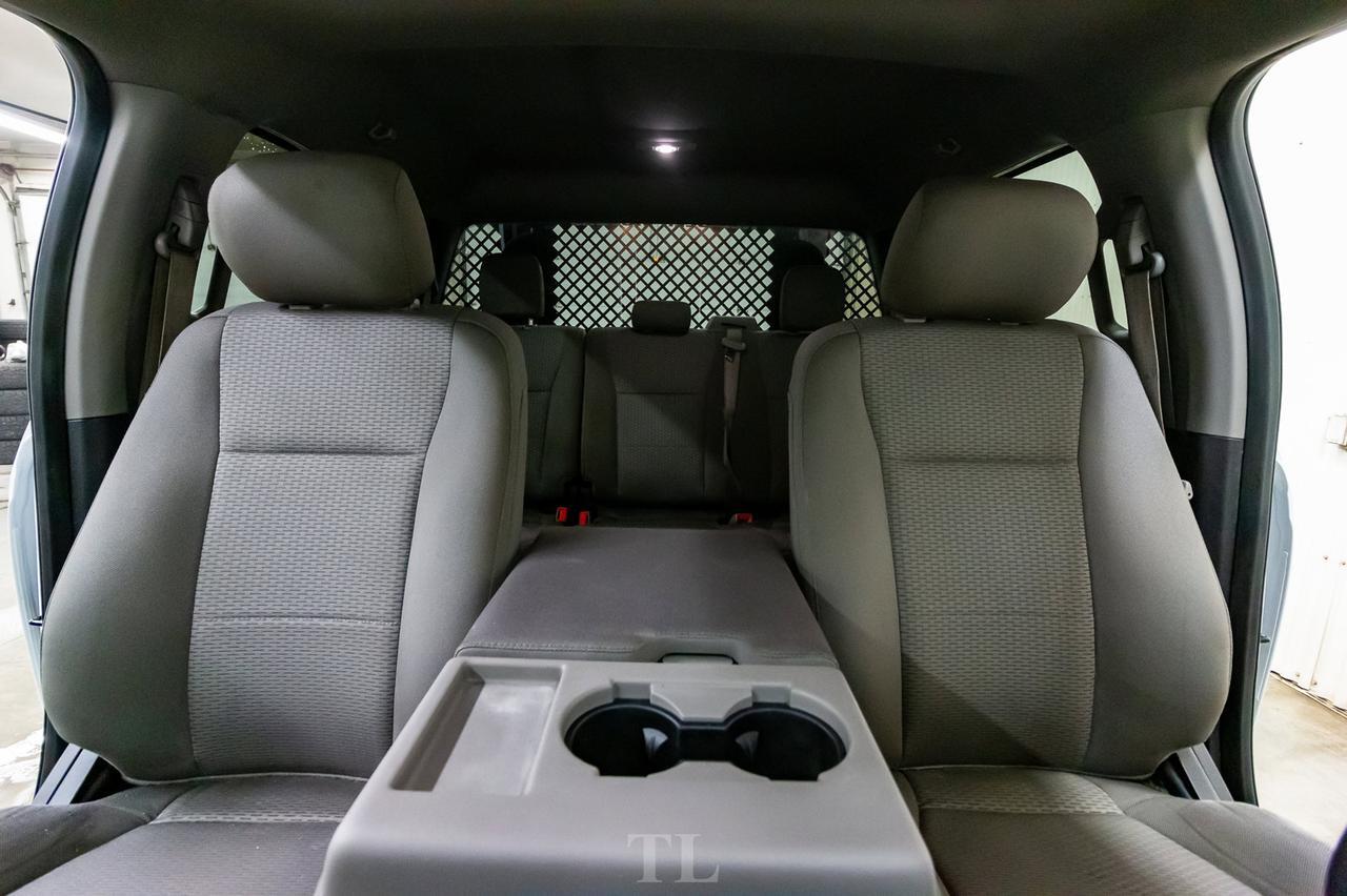 2018 Ford F-350 4x4 Crew Cab XLT Deck PSeat Red Deer AB