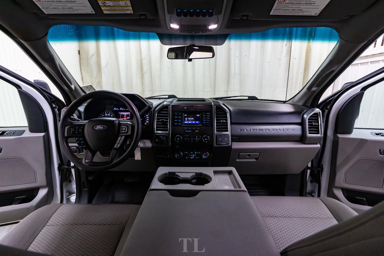 2018 Ford F-350 4x4 Crew Cab XLT Deck PSeat Red Deer AB