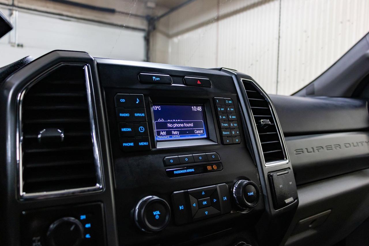 2018 Ford F-350 4x4 Crew Cab XLT Deck Red Deer AB