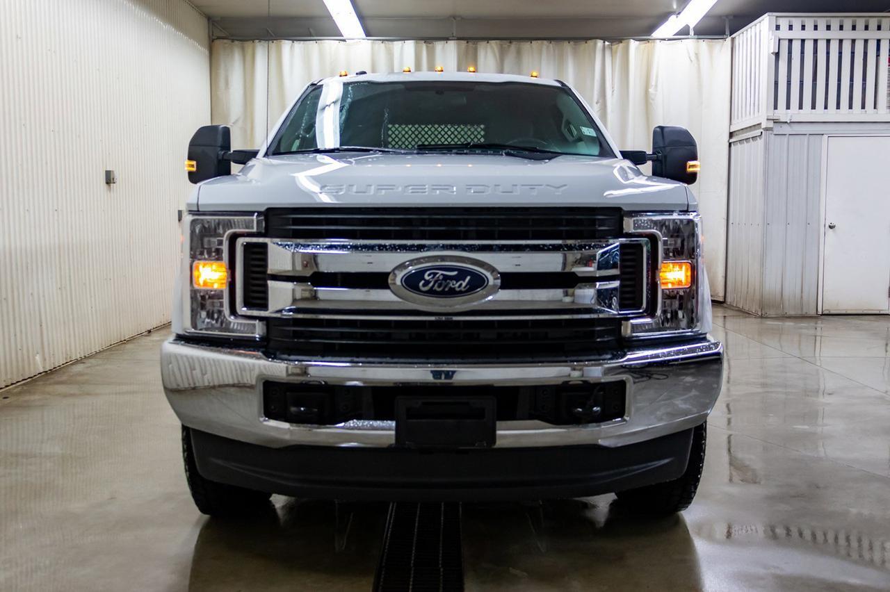 2018 Ford F-350 4x4 Crew Cab XLT Deck Red Deer AB