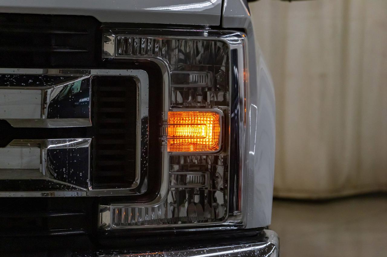 2018 Ford F-350 4x4 Crew Cab XLT Deck Red Deer AB