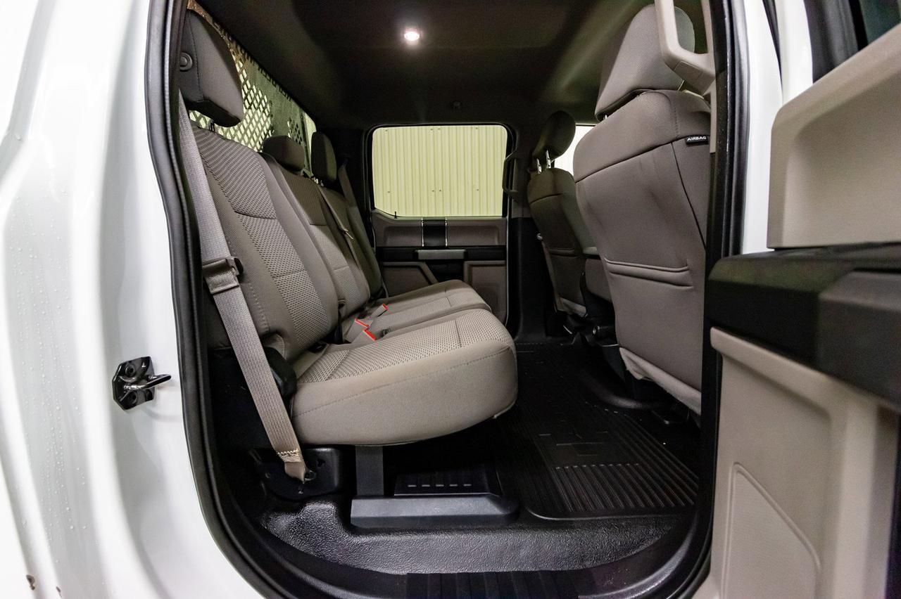 2018 Ford F-350 4x4 Crew Cab XLT Deck Red Deer AB