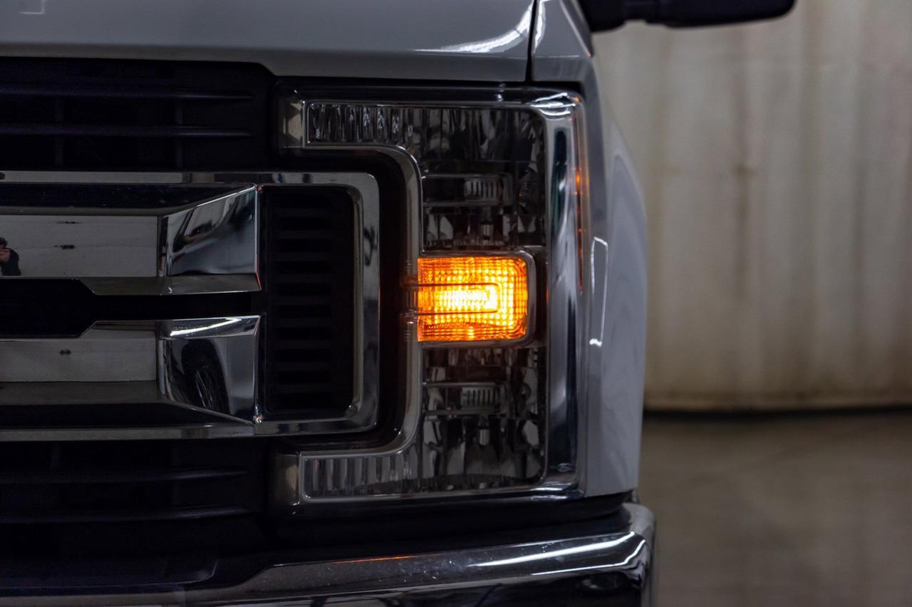 2018 Ford F-350 4x4 Crew Cab XLT Deck Red Deer AB