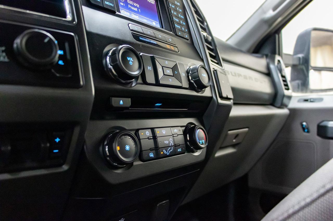 2018 Ford F-350 4x4 Crew Cab XLT Deck Red Deer AB