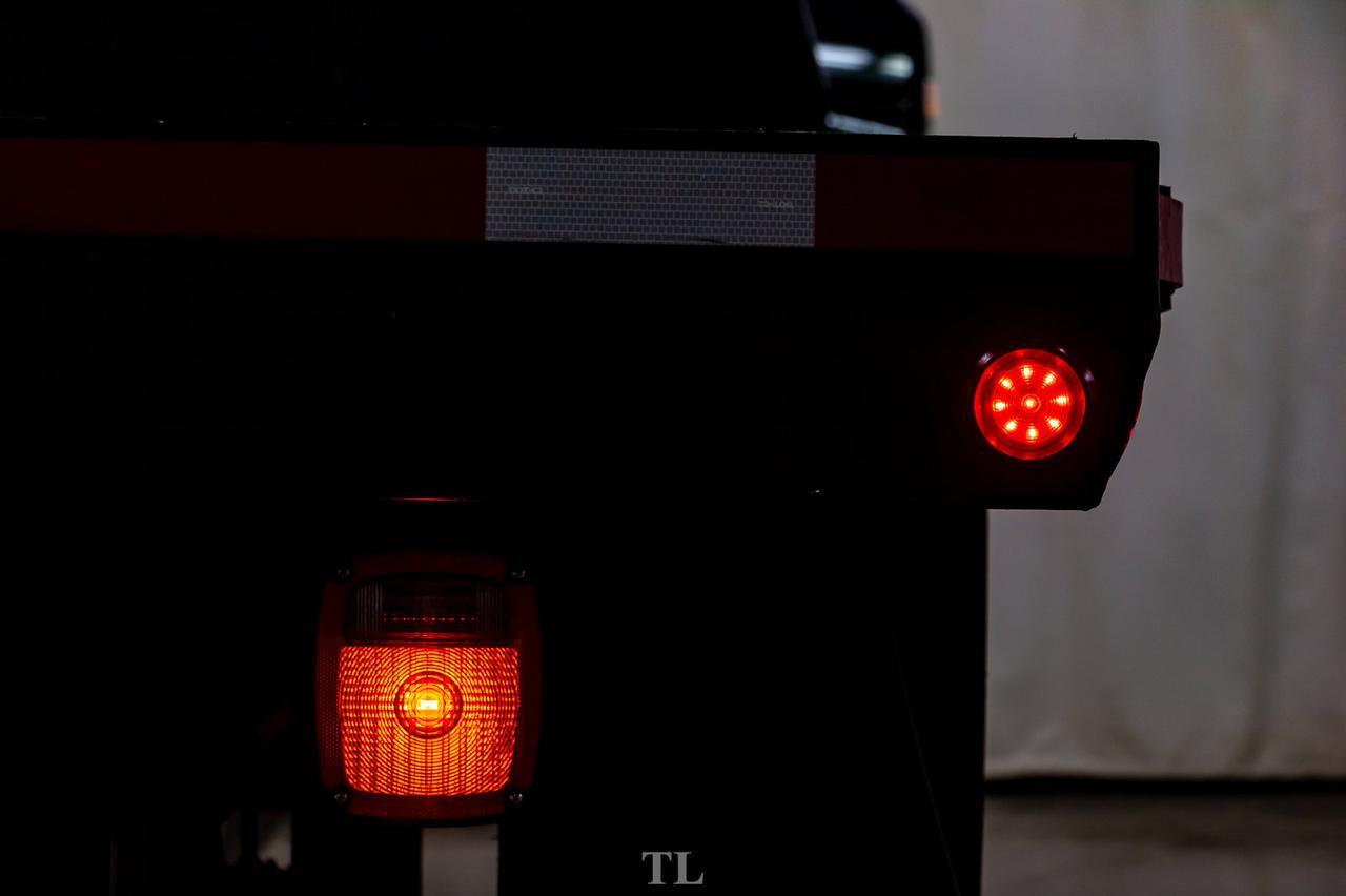 2018 Ford F-350 4x4 Crew Cab XLT Deck Red Deer AB