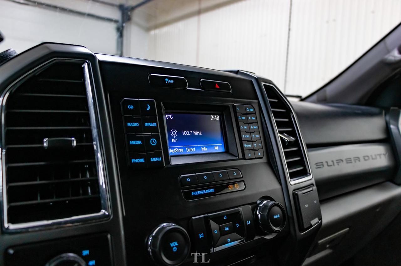 2018 Ford F-350 4x4 Crew Cab XLT Deck Red Deer AB