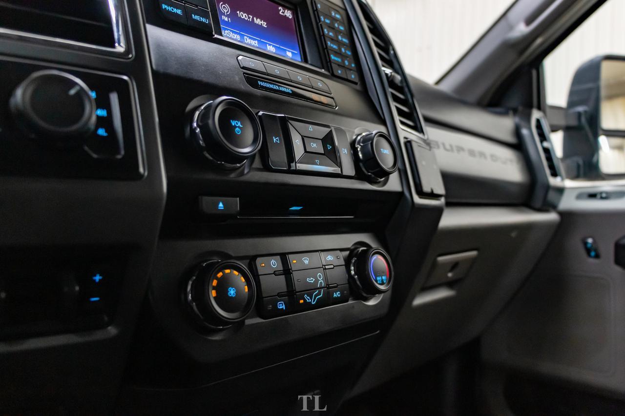 2018 Ford F-350 4x4 Crew Cab XLT Deck Red Deer AB