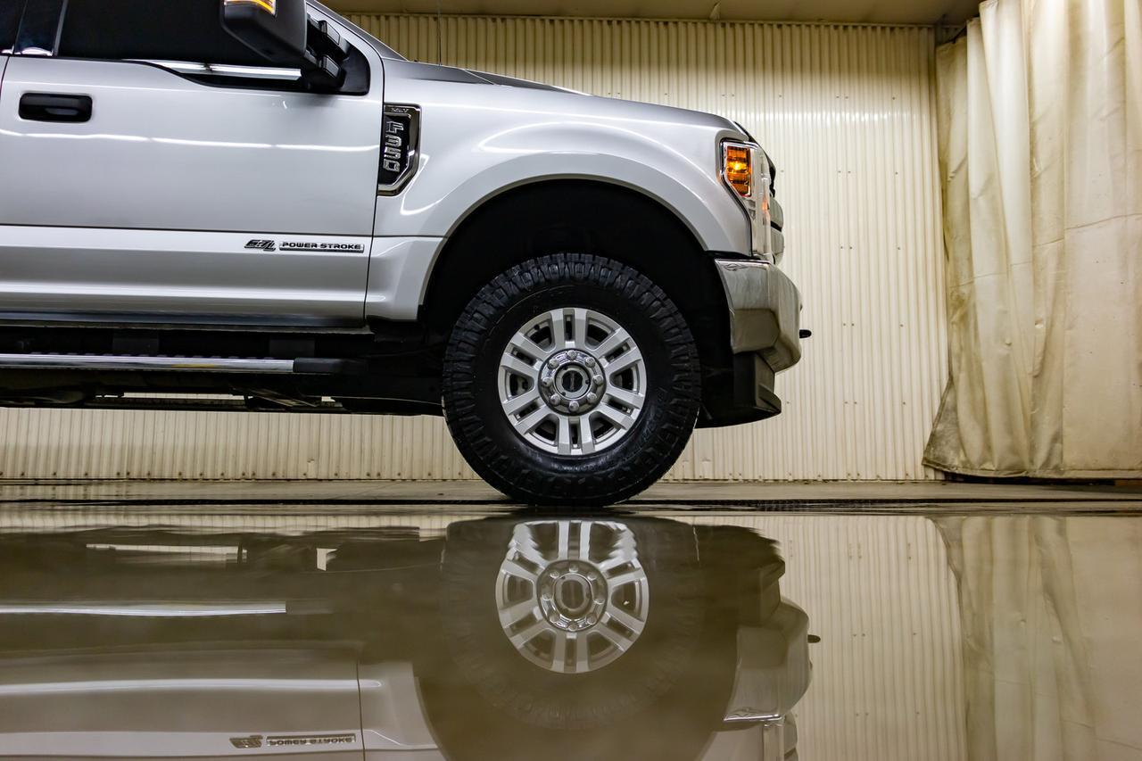 2018 Ford F-350 4x4 Crew Cab XLT Diesel BCam Level Kit Red Deer AB