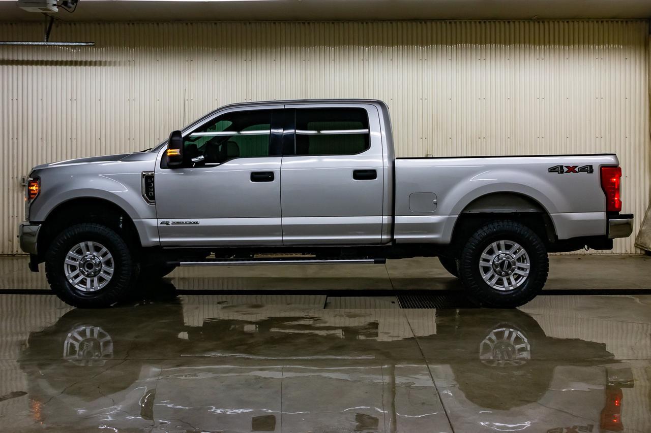 2018 Ford F-350 4x4 Crew Cab XLT Diesel BCam Level Kit Red Deer AB
