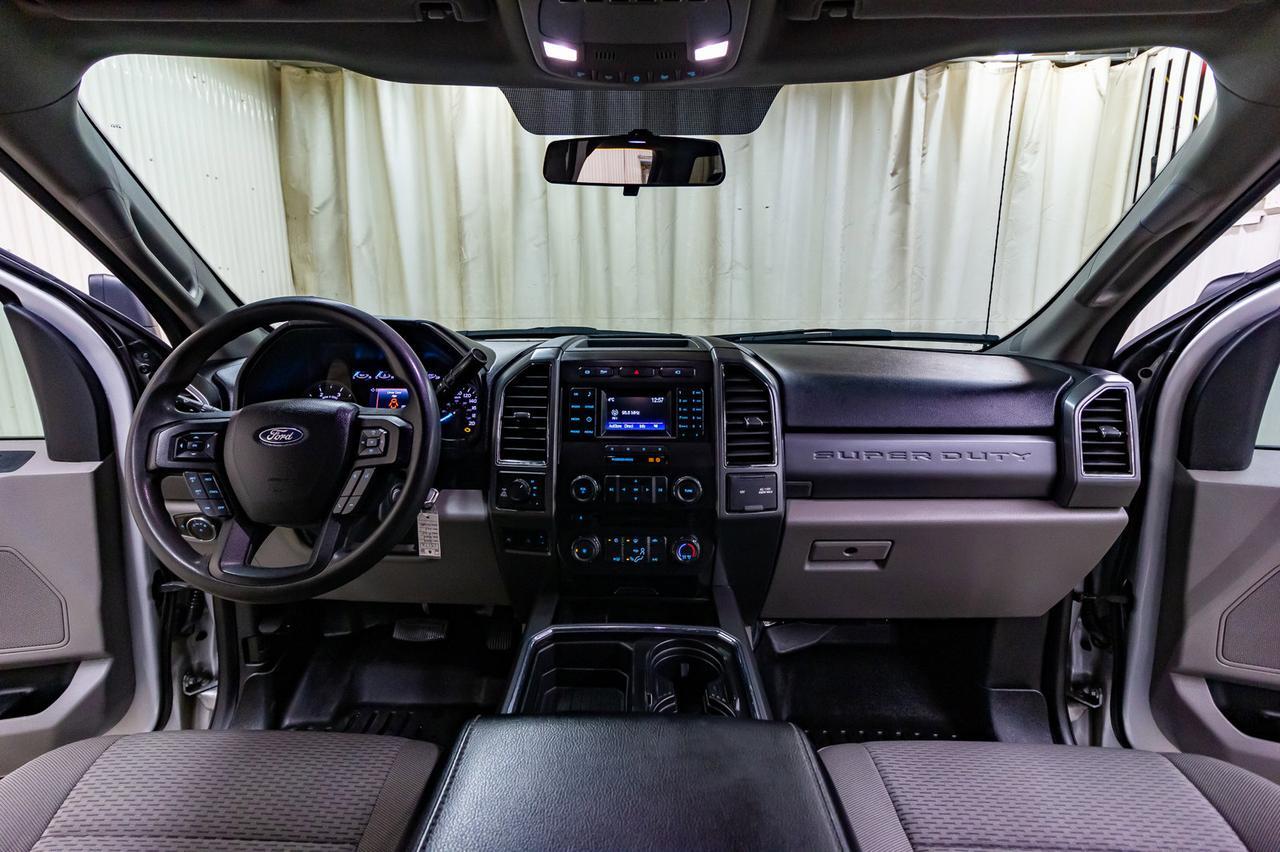 2018 Ford F-350 4x4 Crew Cab XLT Diesel BCam Level Kit Red Deer AB