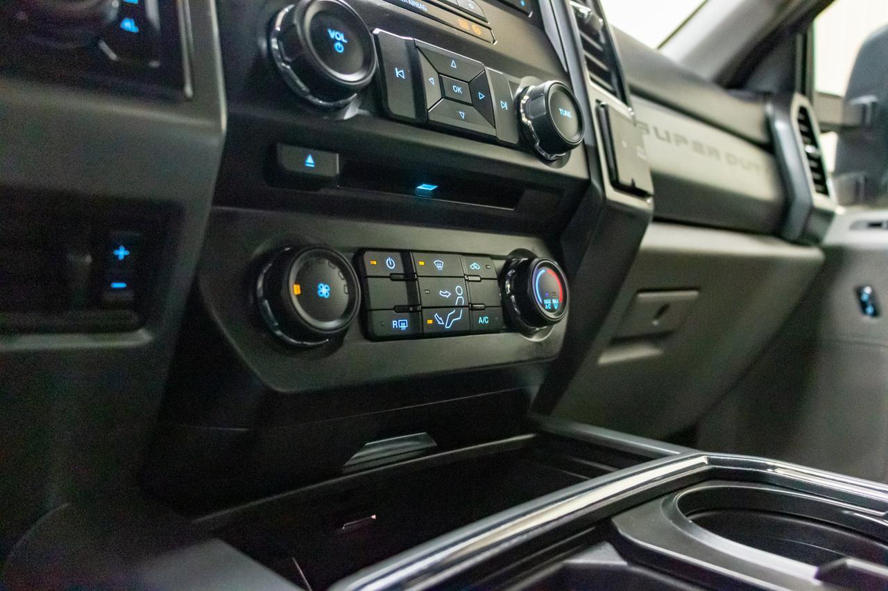 2018 Ford F-350 4x4 Crew Cab XLT Diesel BCam Level Kit Red Deer AB