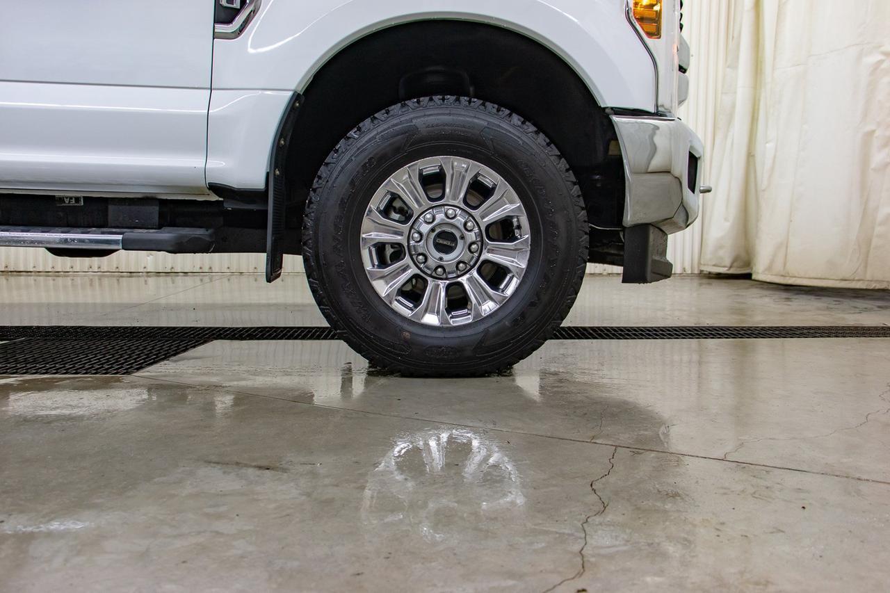 2018 Ford F-350 4x4 Crew Cab XLT FX4 BCam Red Deer AB