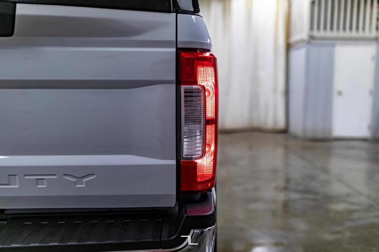 2018 Ford F-350 4x4 Crew Cab XLT FX4 Diesel BCam Red Deer AB