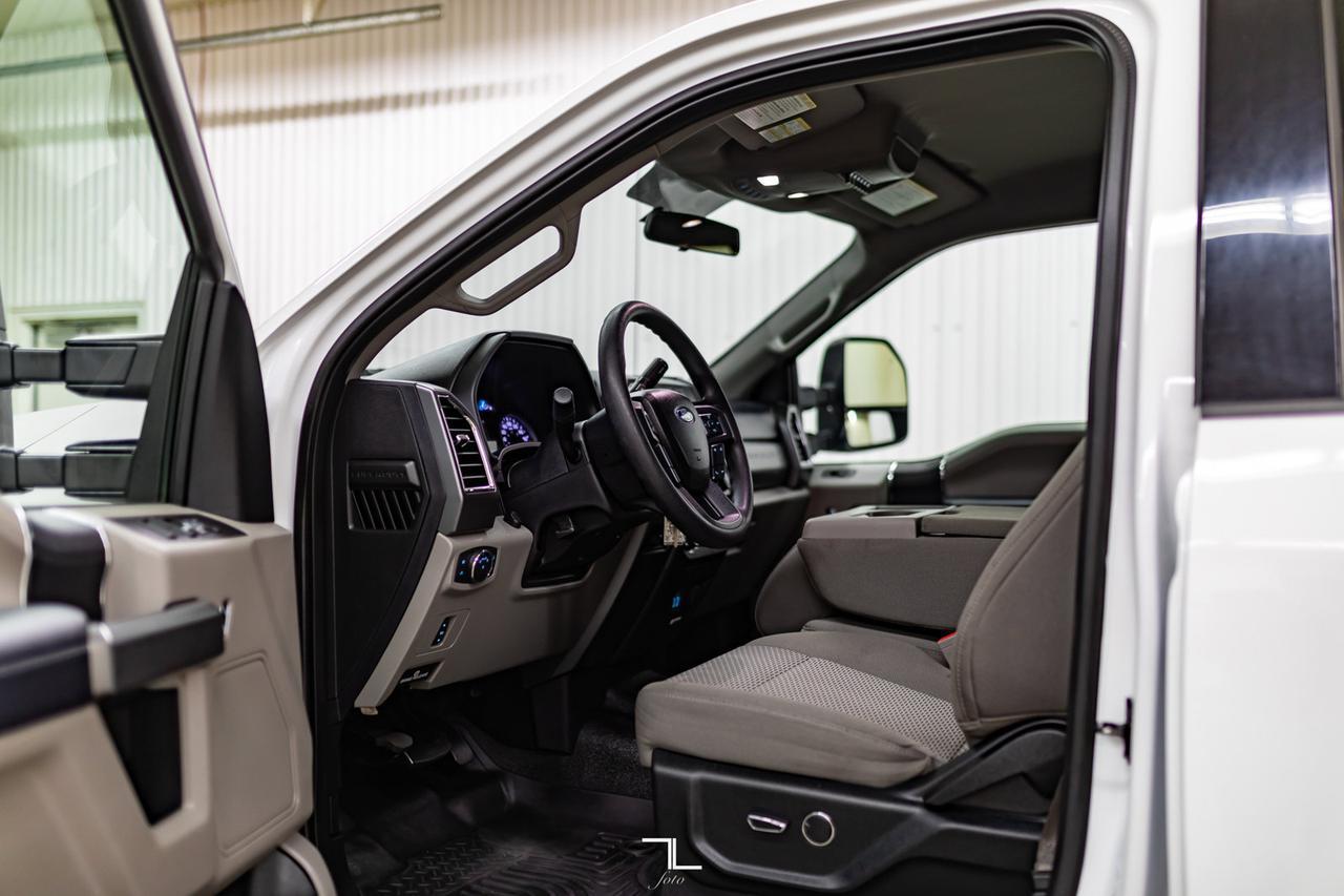 2018 Ford F-350 4x4 Crew Cab XLT FX4 Diesel BCam Red Deer AB
