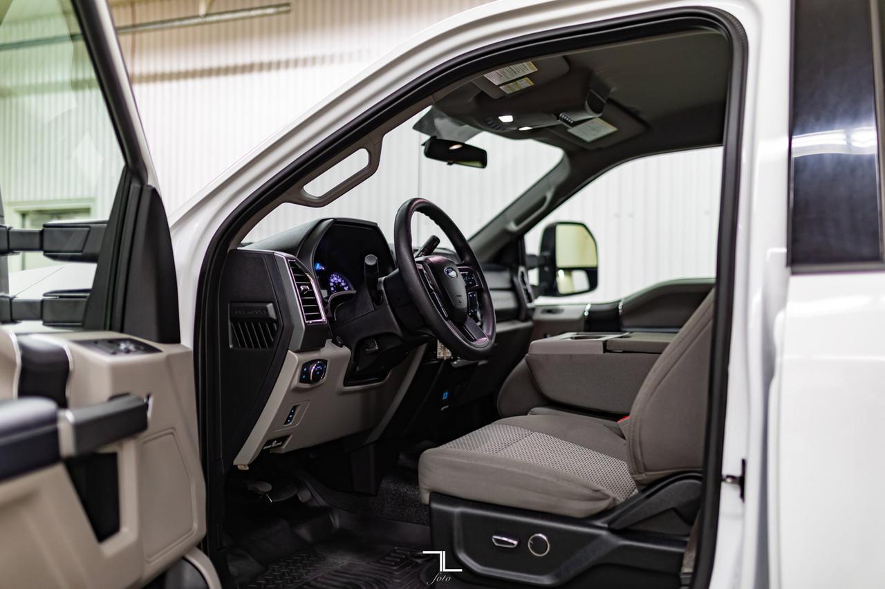 2018 Ford F-350 4x4 Crew Cab XLT FX4 Diesel BCam Red Deer AB