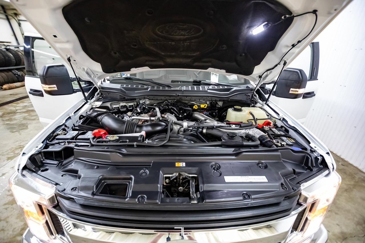 2018 Ford F-350 4x4 Crew Cab XLT FX4 Diesel BCam Red Deer AB