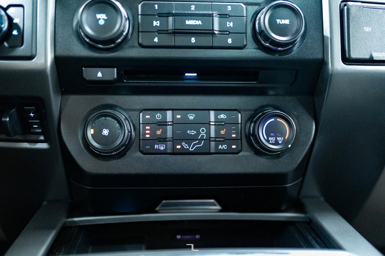 2018 Ford F-350 4x4 Crew Cab XLT FX4 Diesel Nav Roof BCam Red Deer AB