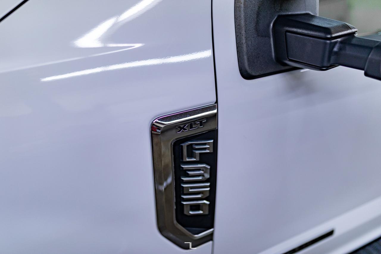 2018 Ford F-350 4x4 Crew Cab XLT FX4 Diesel PSeat BCam Red Deer AB