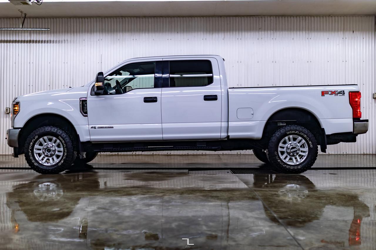 2018 Ford F-350 4x4 Crew Cab XLT FX4 Diesel PSeat BCam Red Deer AB
