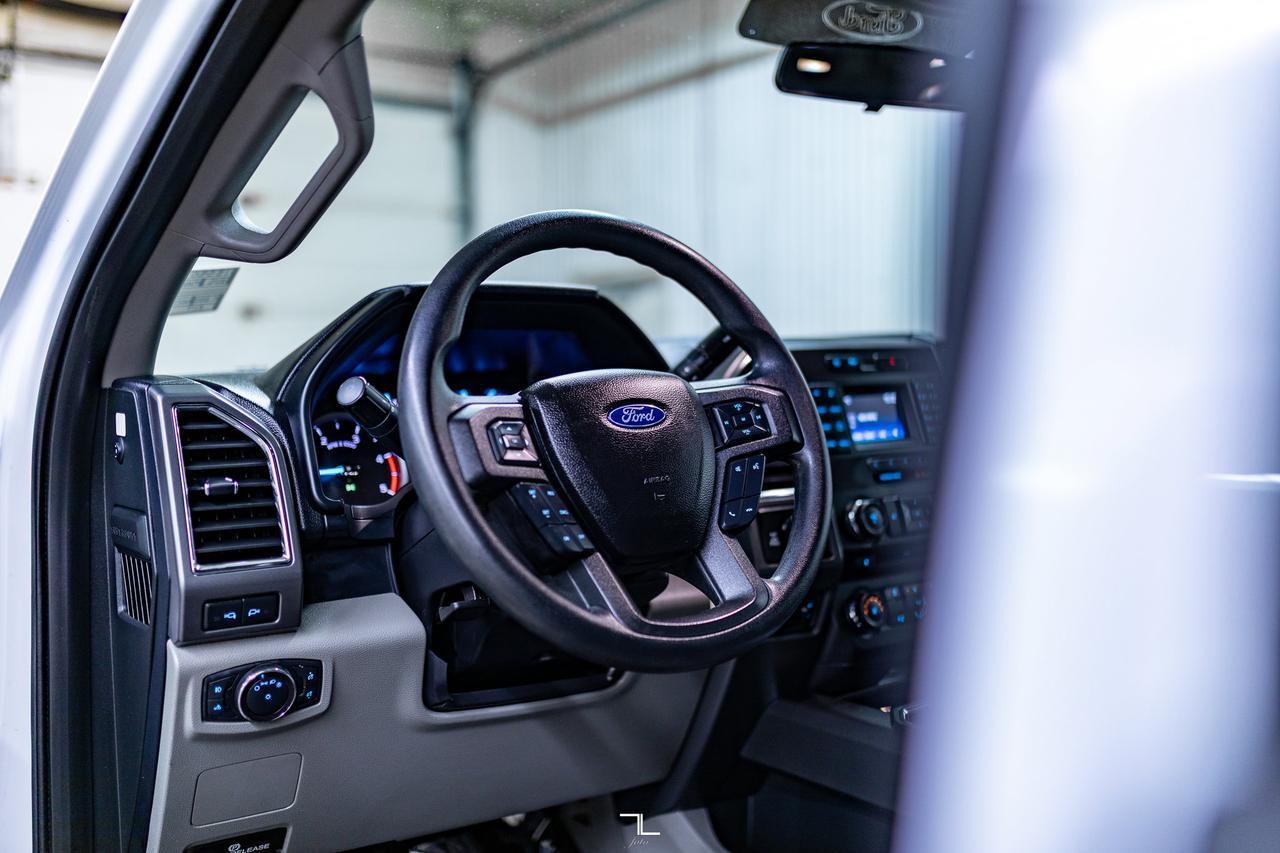 2018 Ford F-350 4x4 Crew Cab XLT FX4 Diesel PSeat BCam Red Deer AB