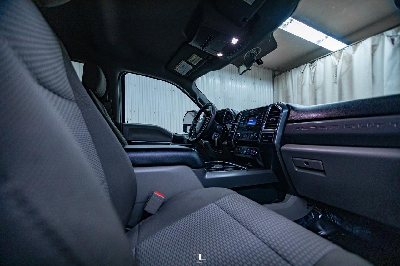 2018 Ford F-350 4x4 Crew Cab XLT FX4 Diesel PSeat BCam Red Deer AB