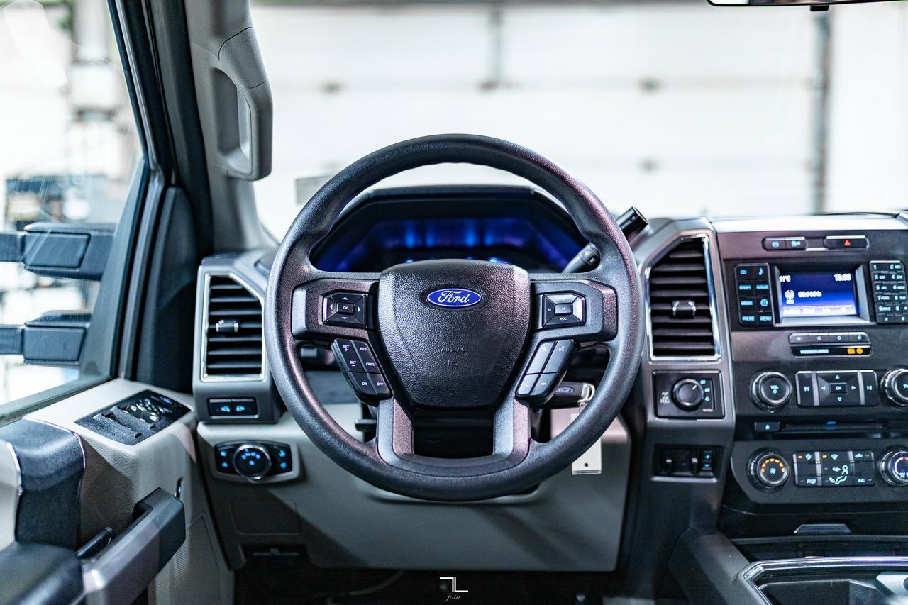 2018 Ford F-350 4x4 Crew Cab XLT FX4 Diesel PSeat BCam Red Deer AB