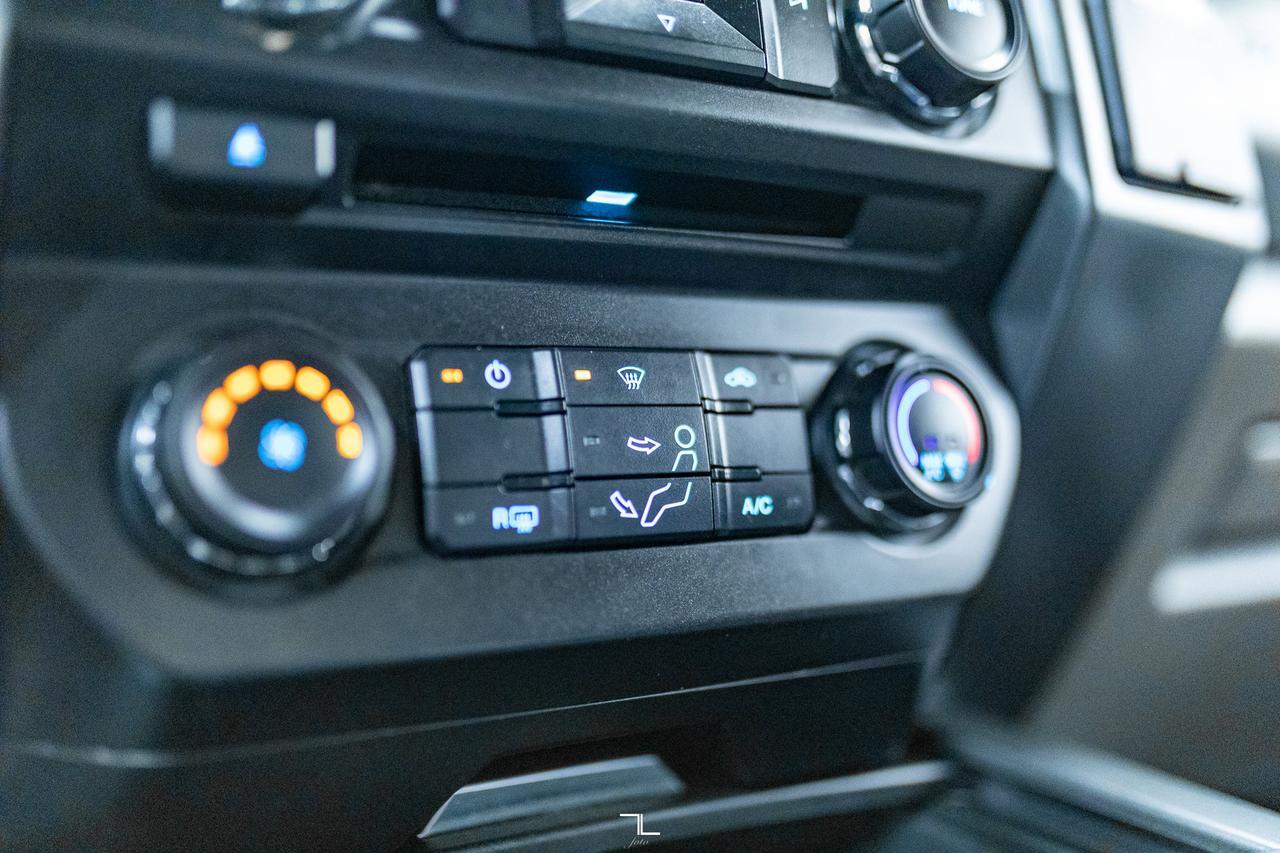 2018 Ford F-350 4x4 Crew Cab XLT FX4 Diesel PSeat BCam Red Deer AB