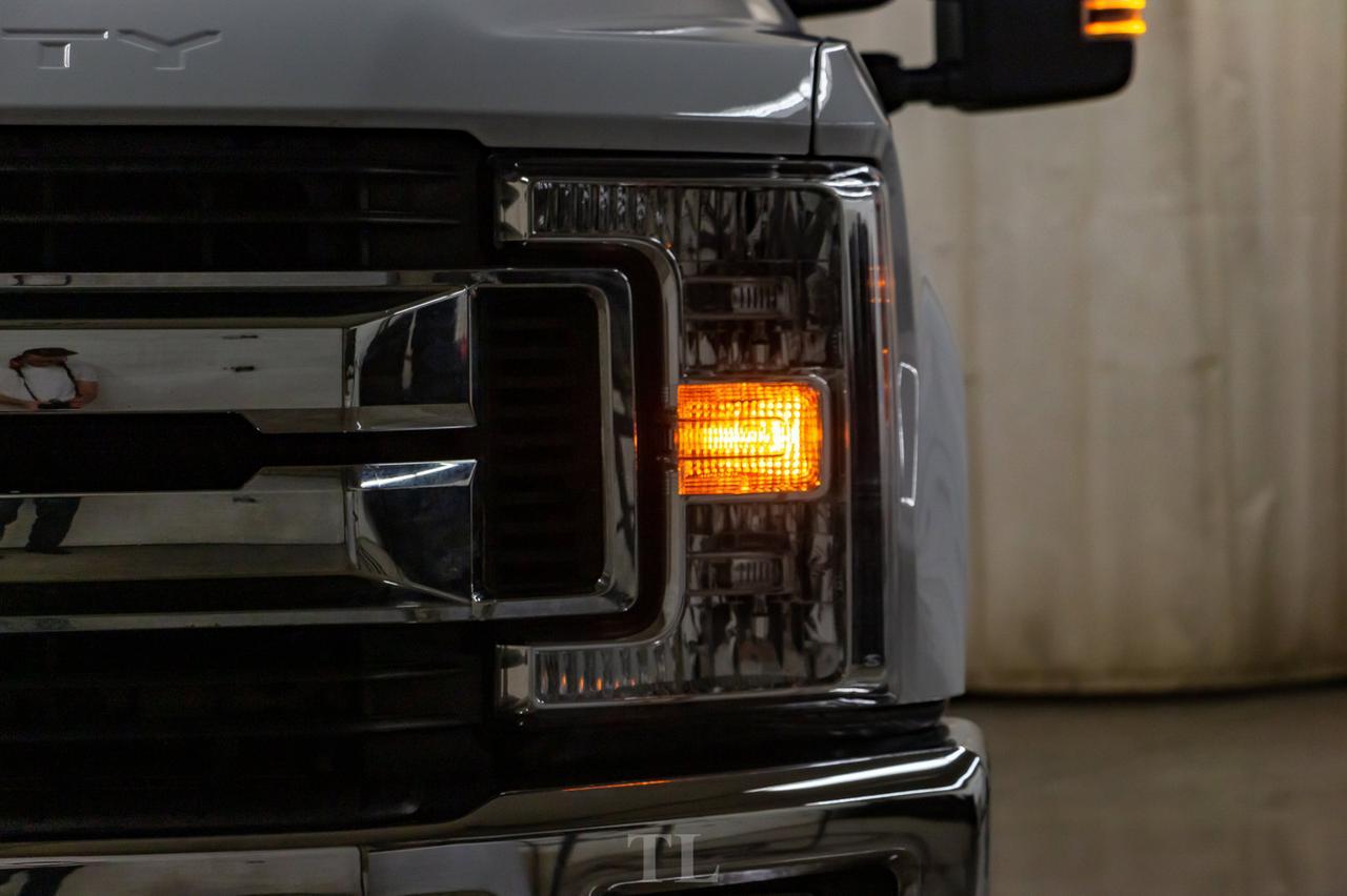 2018 Ford F-350 4x4 Crew Cab XLT FX4 Dually Diesel Nav BCam Red Deer AB