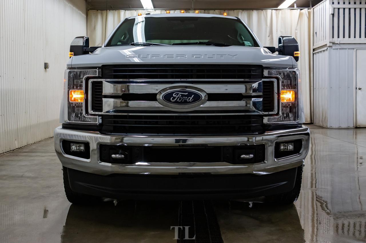 2018 Ford F-350 4x4 Crew Cab XLT FX4 Dually Diesel Nav BCam Red Deer AB