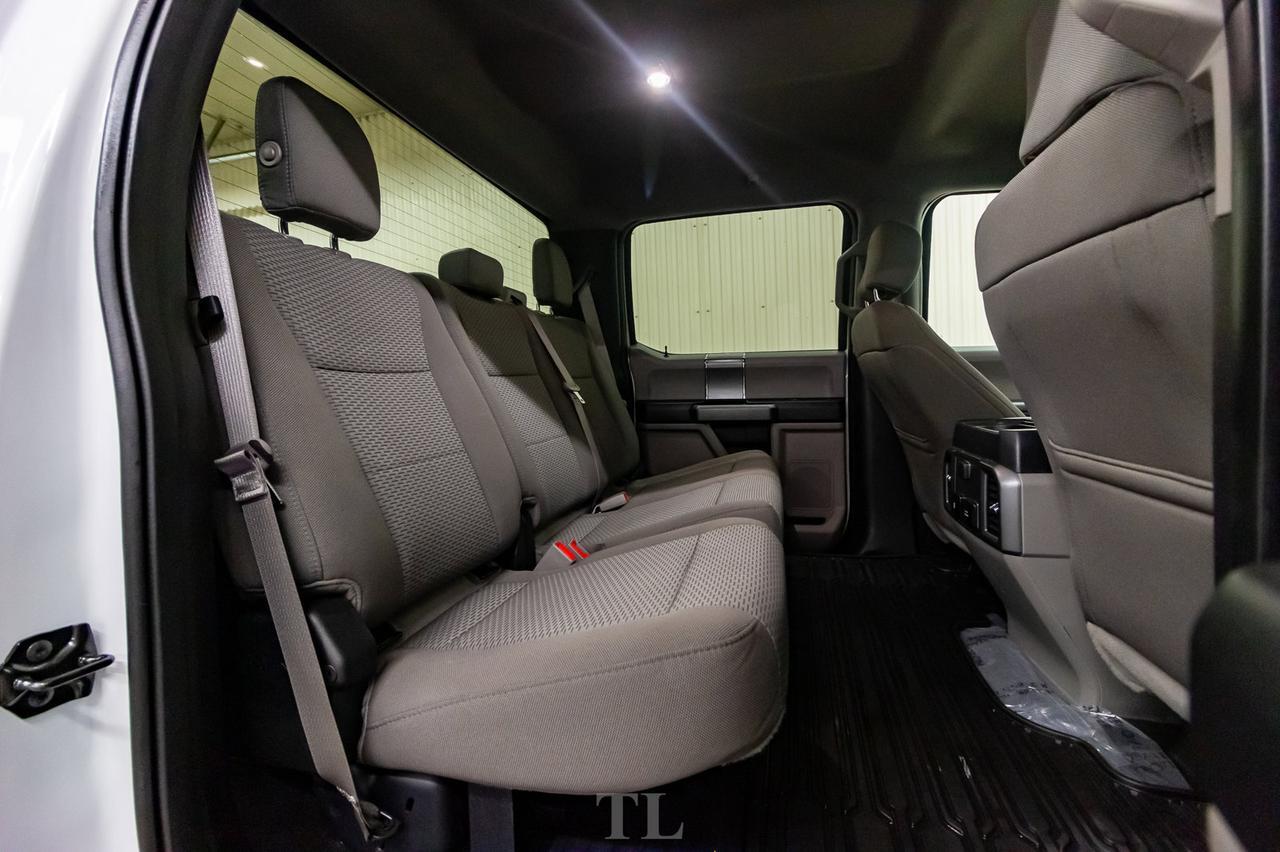 2018 Ford F-350 4x4 Crew Cab XLT FX4 Dually Diesel Nav BCam Red Deer AB