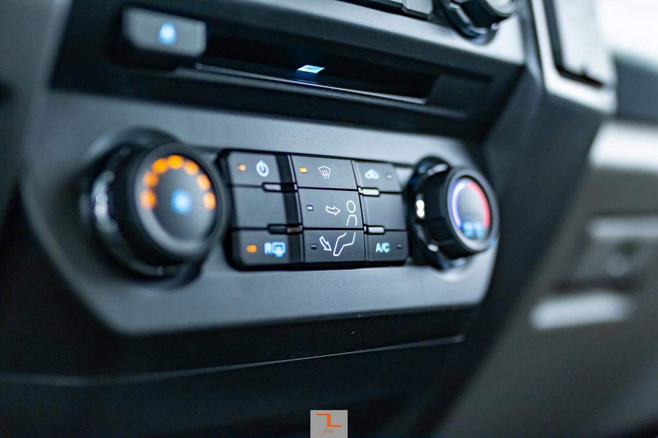 2018 Ford F-350 4x4 Crew Cab XLT FX4 Longbox Diesel BCam Red Deer AB