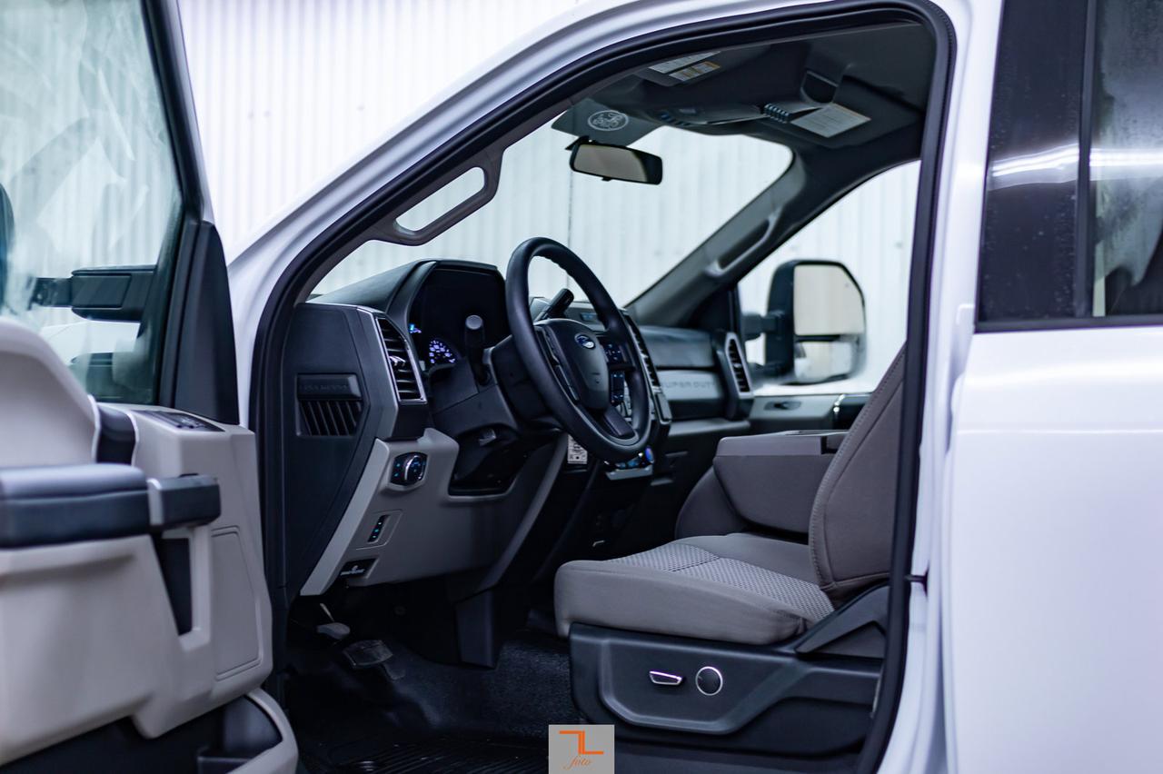 2018 Ford F-350 4x4 Crew Cab XLT FX4 Longbox Diesel BCam Red Deer AB