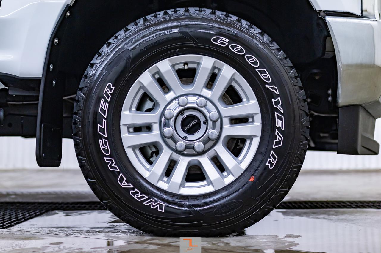 2018 Ford F-350 4x4 Crew Cab XLT FX4 Longbox Diesel BCam Red Deer AB