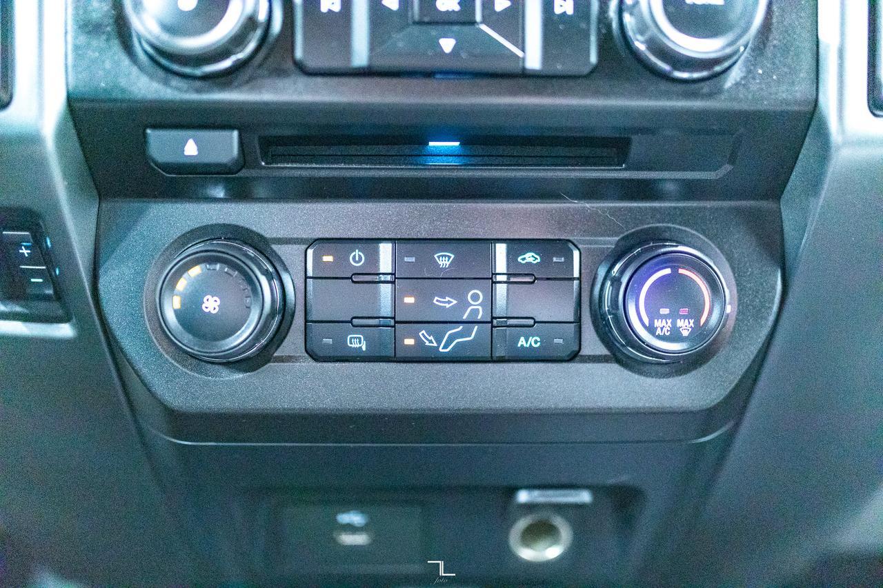 2018 Ford F-350 4x4 Crew Cab XLT FX4 Longbox PSeat BCam Red Deer AB