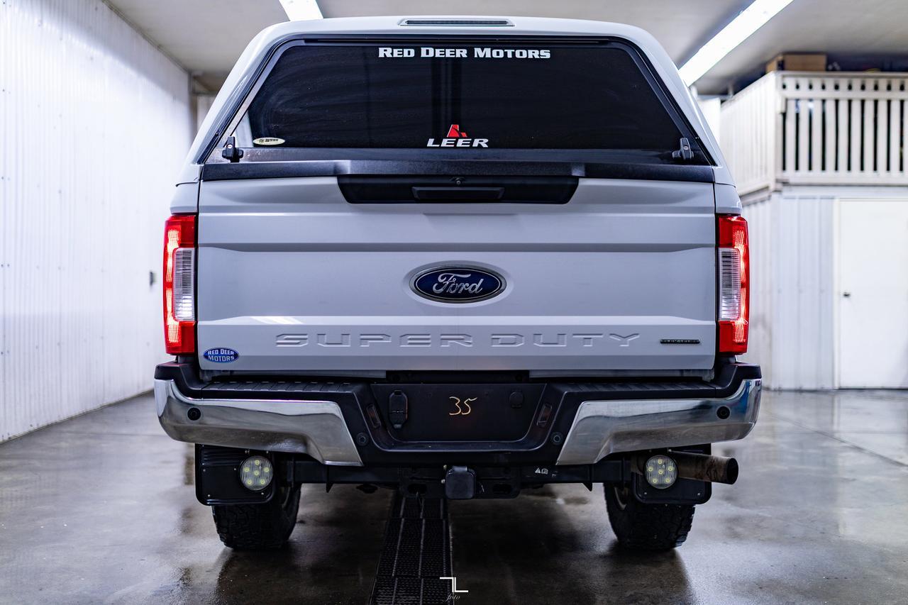 2018 Ford F-350 4x4 Crew Cab XLT FX4 Longbox PSeat BCam Red Deer AB