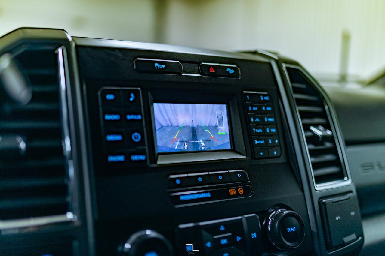 2018 Ford F-350 4x4 Crew Cab XLT FX4 Longbox PSeat BCam Red Deer AB