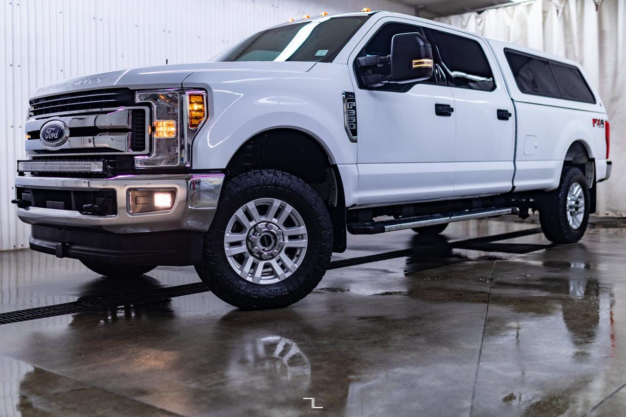 2018 Ford F-350 4x4 Crew Cab XLT FX4 Longbox PSeat BCam Red Deer AB