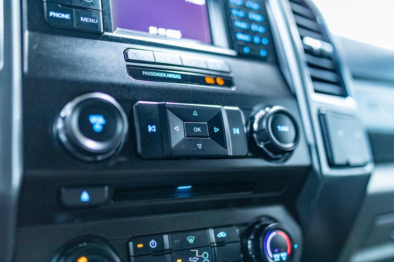 2018 Ford F-350 4x4 Crew Cab XLT FX4 Longbox PSeat BCam Red Deer AB