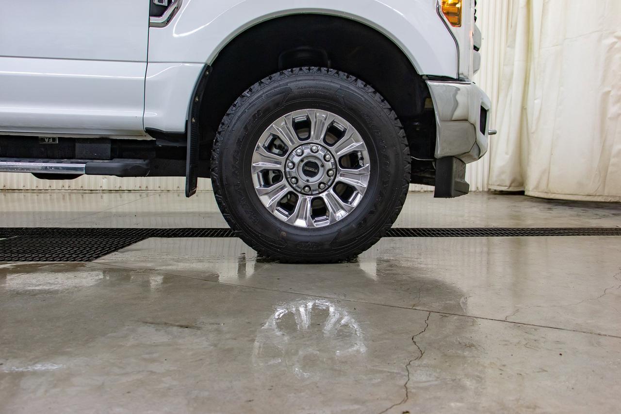 2018 Ford F-350 4x4 Crew Cab XLT FX4 Red Deer AB