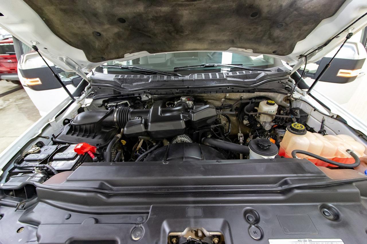 2018 Ford F-350 4x4 Crew Cab XLT FX4 Red Deer AB