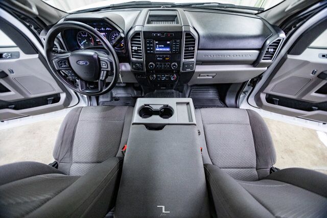 2018 Ford F-350 4x4 Crew Cab XLT Longbox Diesel BCam Red Deer AB