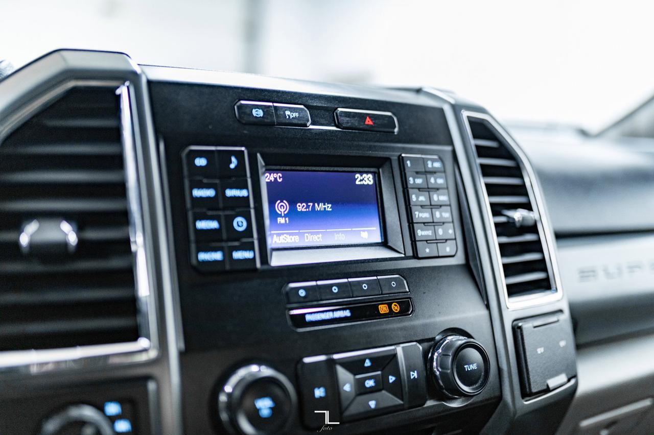 2018 Ford F-350 4x4 Crew Cab XLT Longbox Diesel BCam Red Deer AB