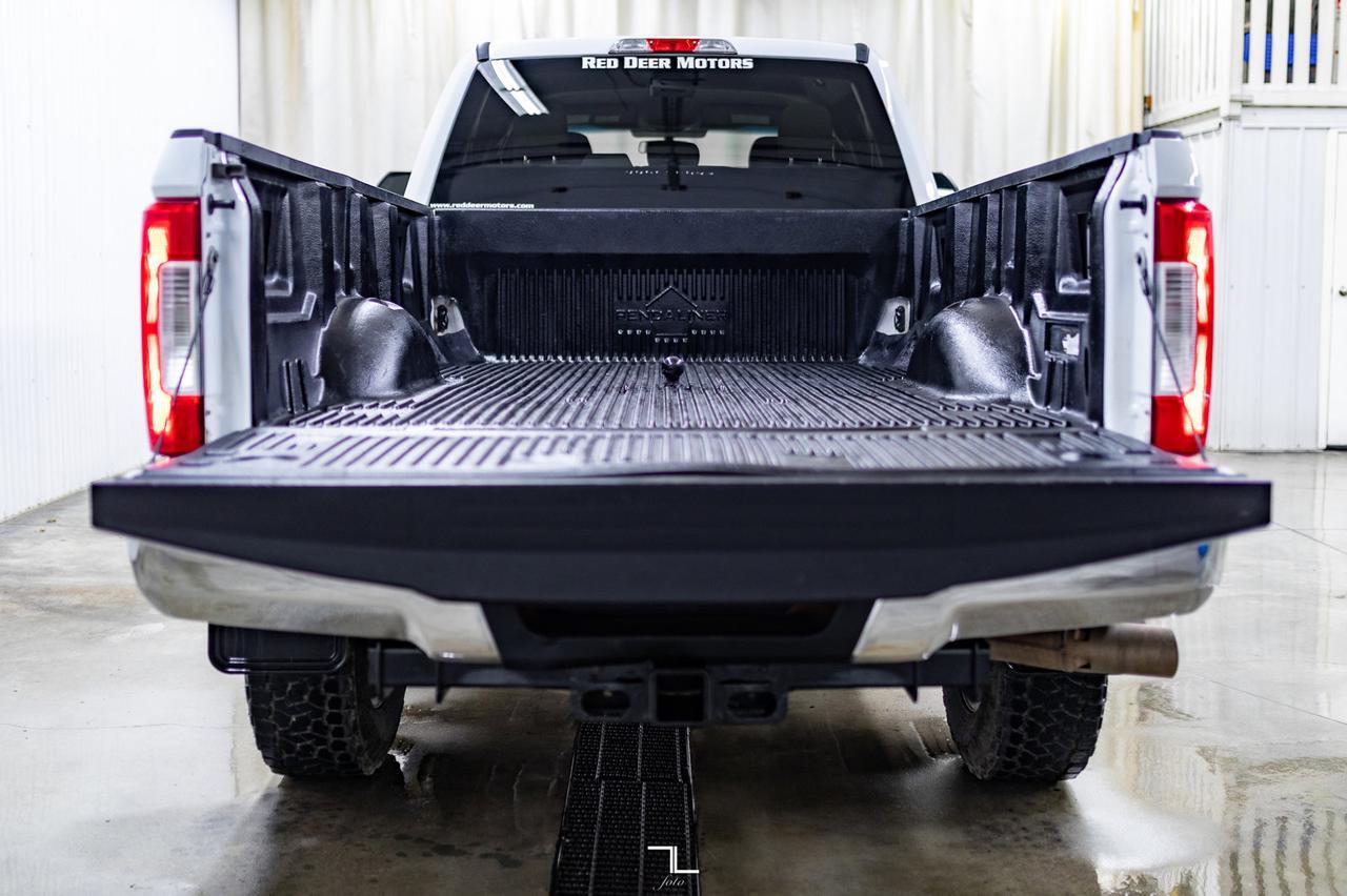 2018 Ford F-350 4x4 Crew Cab XLT Longbox Diesel BCam Red Deer AB