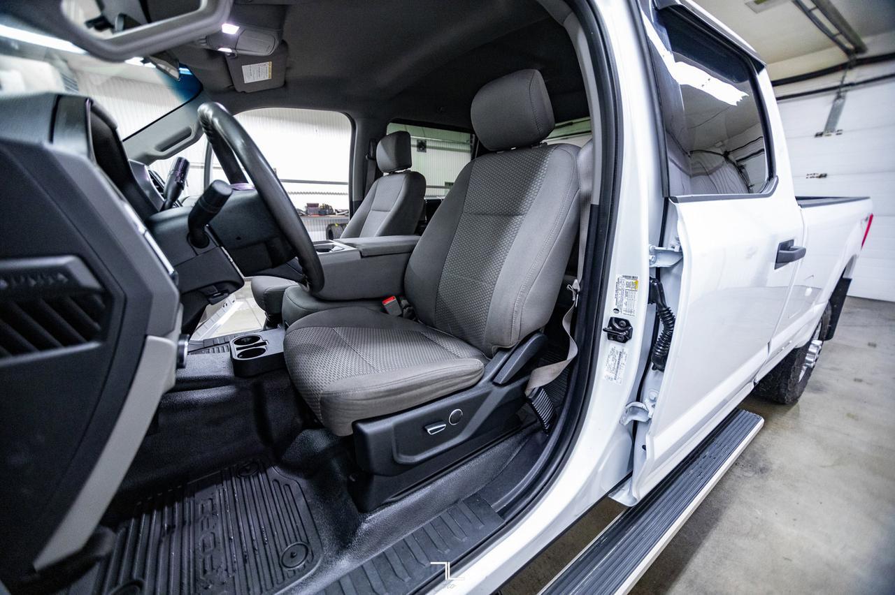 2018 Ford F-350 4x4 Crew Cab XLT Longbox Diesel BCam Red Deer AB